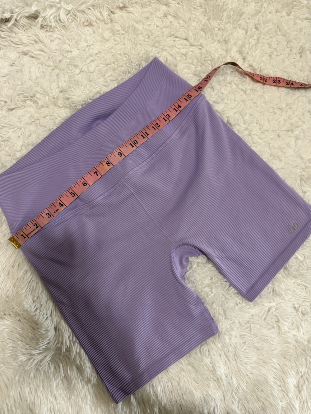 alo yoga | Seamless Ribbed Knit Favorite Short Lavender Purple - Biker Shorts - Picture 9 of 13